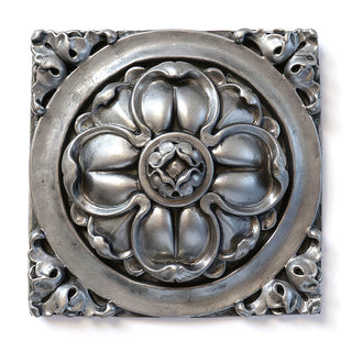 Clover Detail Architectural Element - 18-inch — Antique Silver finish