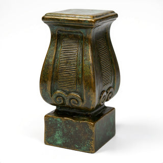 Citti Pedestal - 27.5-inch — Green Bronze finish