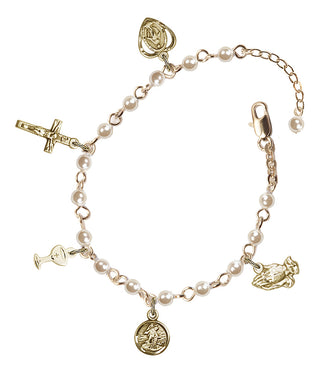 Handmade gold-plated bracelet with 4mm round imitation pearl beads.